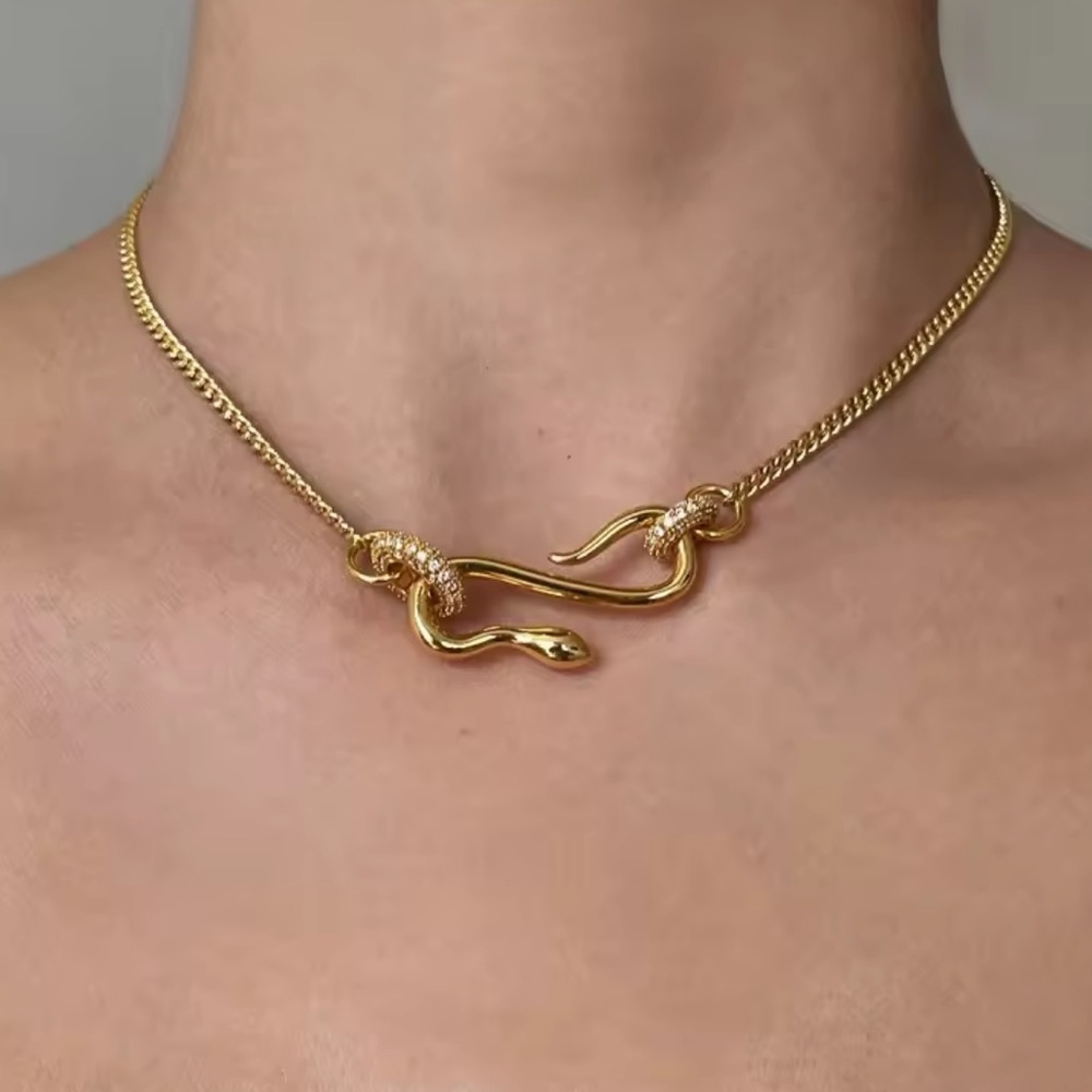 18K Gold Plated Stainless Steel Chain Necklace

Waterproof